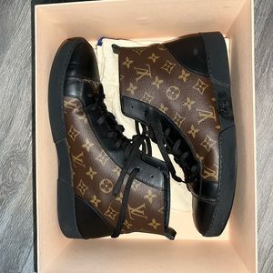 Louis Vuitton high top shoes